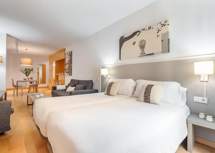 Aspasios Plaza Real Apartments