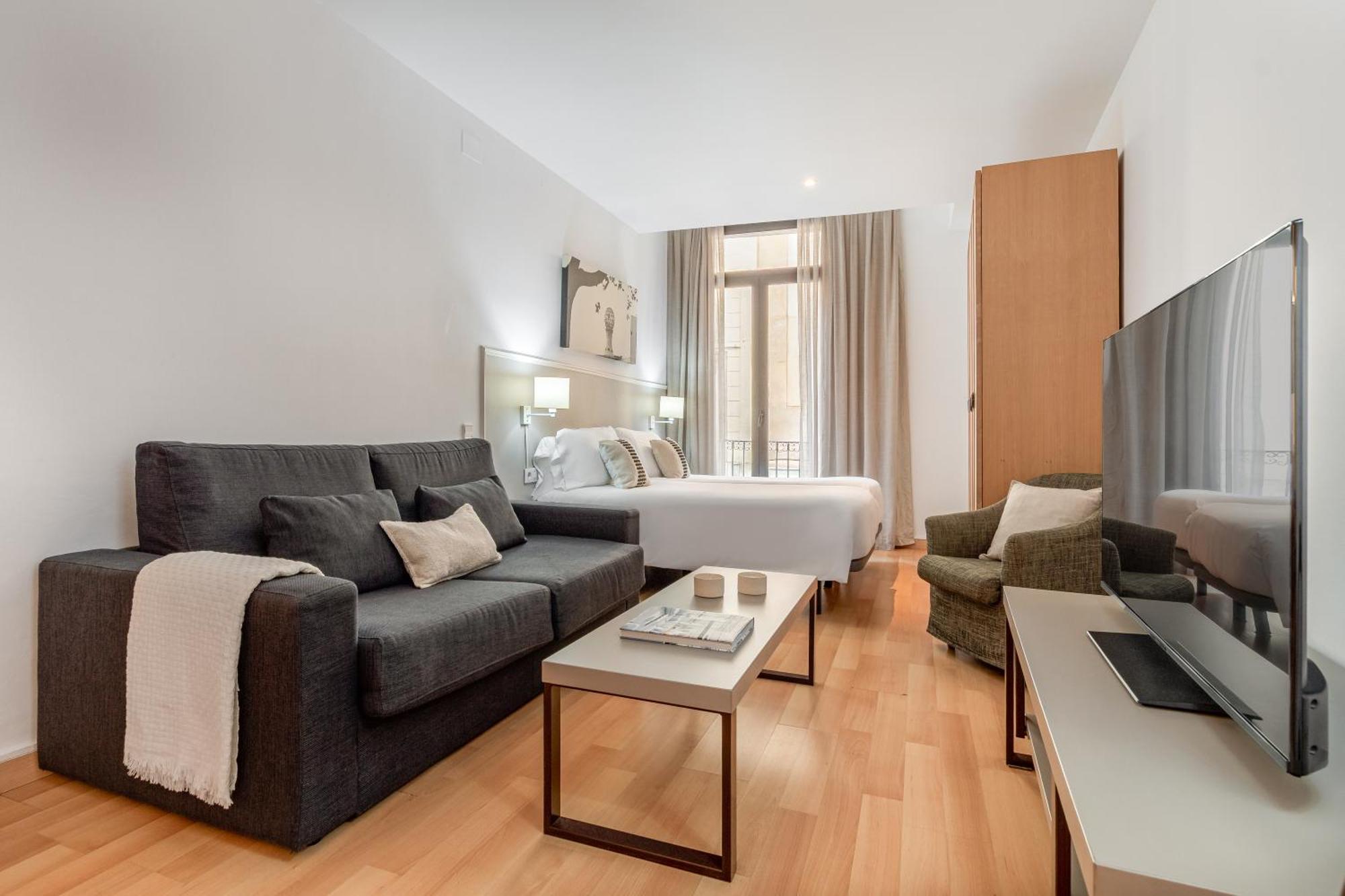 Aspasios Plaza Real Apartamento *